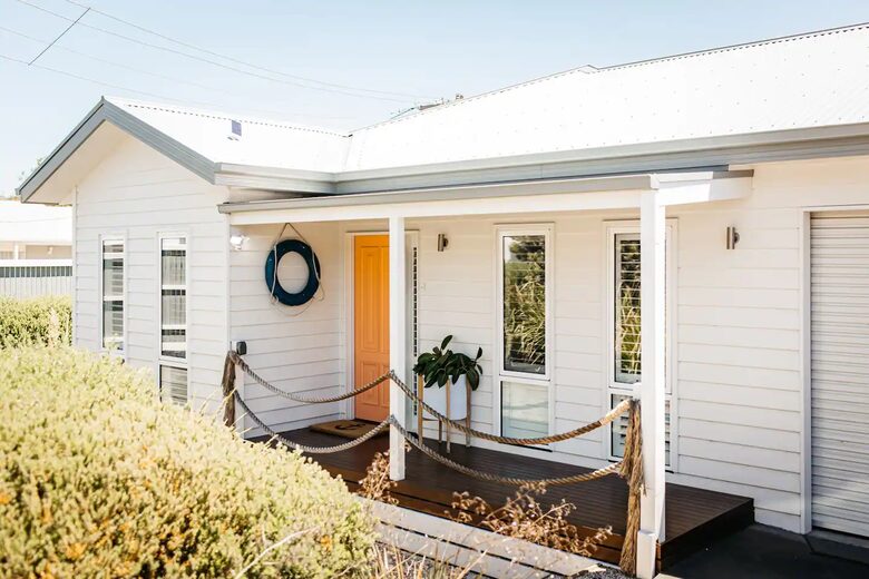 Gathering Shores - Melbourne (Dromana), Australia