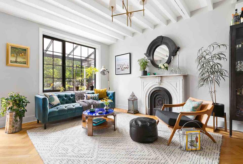 Park-side Single Family Townhouse | With parking! - Brooklyn, New York