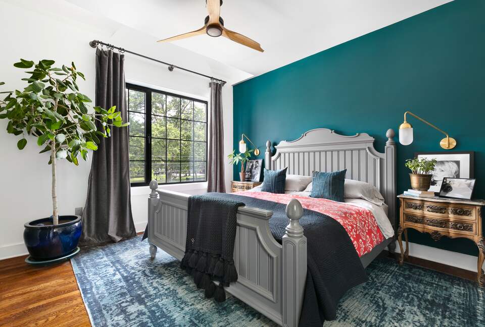 Park-side Single Family Townhouse | With parking! - Brooklyn, New York