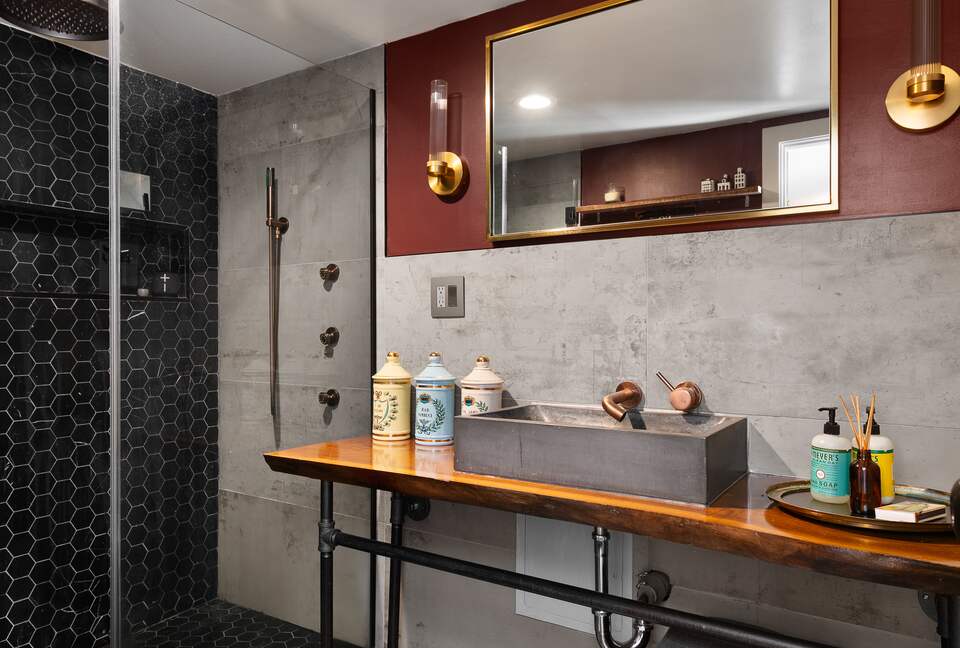 Park-side Single Family Townhouse | With parking! - Brooklyn, New York