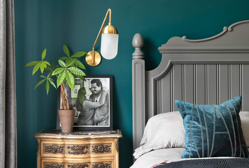 Park-side Single Family Townhouse | With parking! - Brooklyn, New York