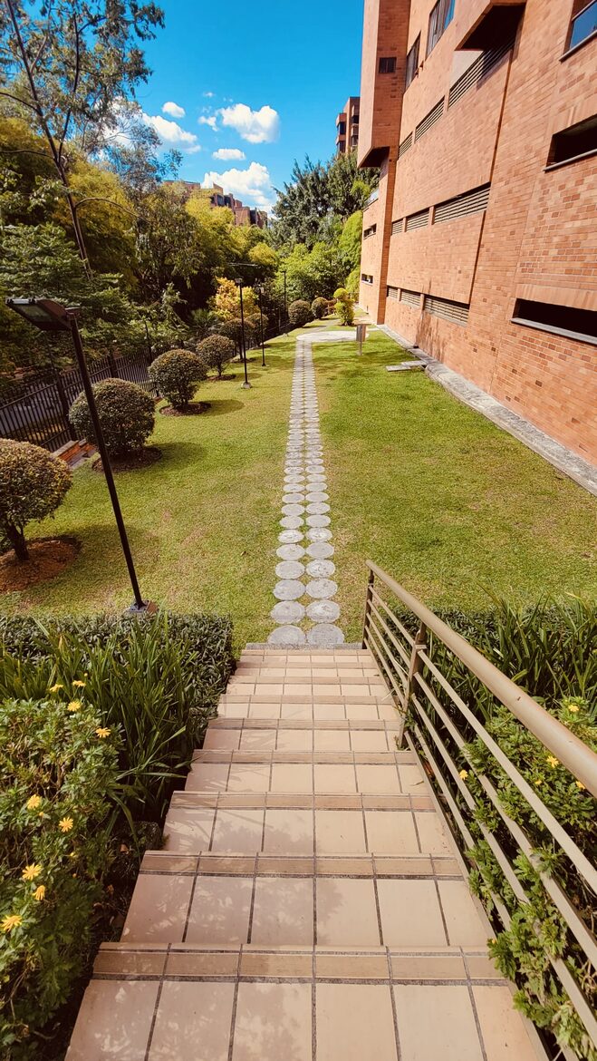 Spectacular 2-Story Penthouse in the Golden Mile sector of Poblado, Medellin - Medellín, Colombia