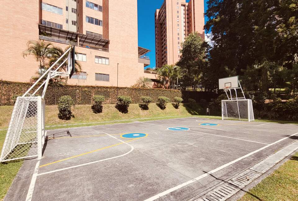 Spectacular 2-Story Penthouse in the Golden Mile sector of Poblado, Medellin - Medellín, Colombia