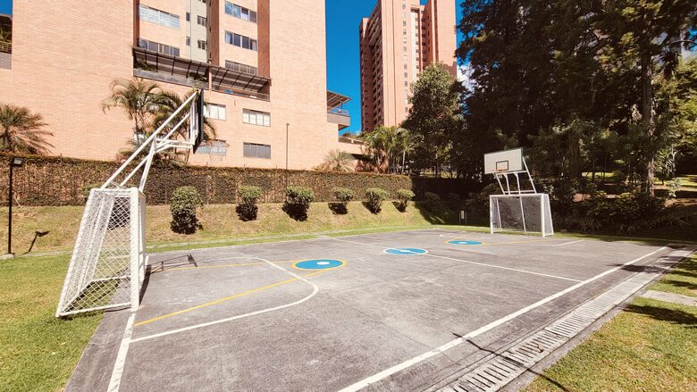 Spectacular 2-Story Penthouse in the Golden Mile sector of Poblado, Medellin - Medellín, Colombia