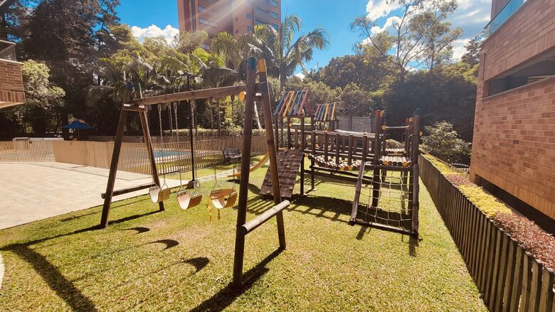 Spectacular 2-Story Penthouse in the Golden Mile sector of Poblado, Medellin - Medellín, Colombia