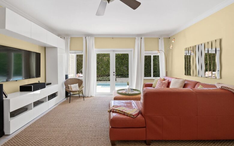 Warm West Palm Oasis with Heated Pool just off Intercoastal - West Palm Beach, Florida