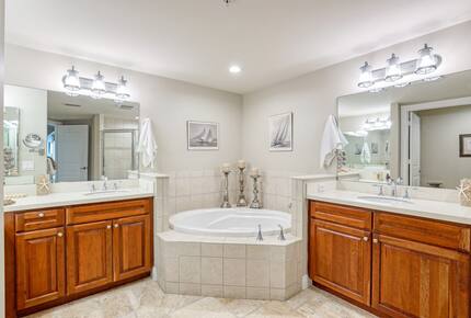 Oceanfront Luxury Condo in Resort Community - Cape Coral, Florida