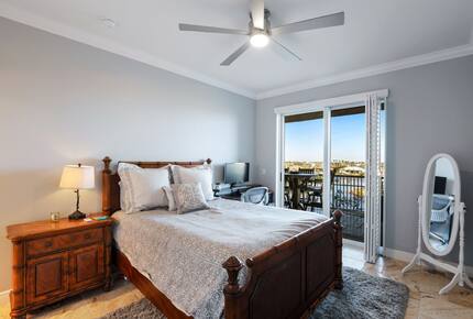 Oceanfront Luxury Condo in Resort Community - Cape Coral, Florida