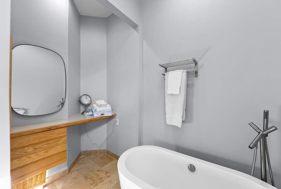 Newly Decorated in Ponte Vedra Beach with Hot Tub - Ponte Vedra Beach, Florida