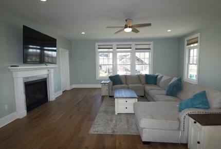 Custom 7BR Retreat | With private pool - Point Pleasant Beach, New Jersey