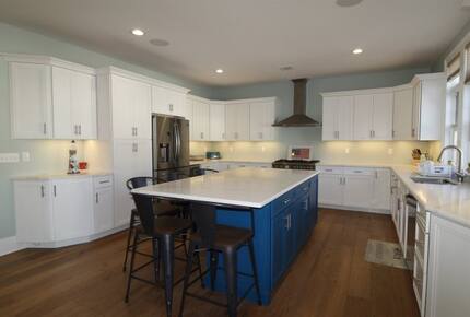 Custom 7BR Retreat | With private pool - Point Pleasant Beach, New Jersey