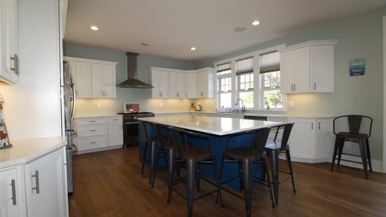 Custom 7BR Retreat | With private pool - Point Pleasant Beach, New Jersey