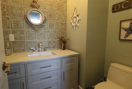 Custom 7BR Retreat | With private pool - Point Pleasant Beach, New Jersey