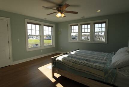 Custom 7BR Retreat | With private pool - Point Pleasant Beach, New Jersey