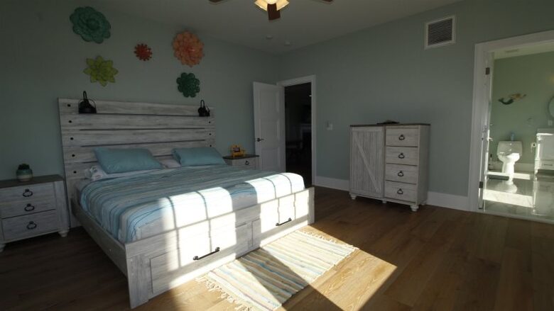 Custom 7BR Retreat | With private pool - Point Pleasant Beach, New Jersey