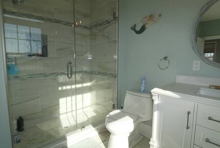 Custom 7BR Retreat | With private pool - Point Pleasant Beach, New Jersey