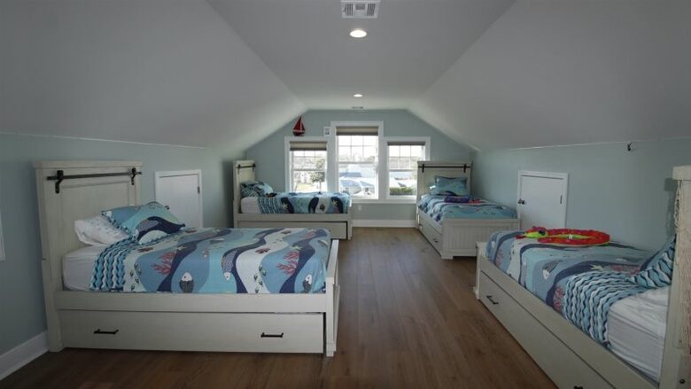 Custom 7BR Retreat | With private pool - Point Pleasant Beach, New Jersey