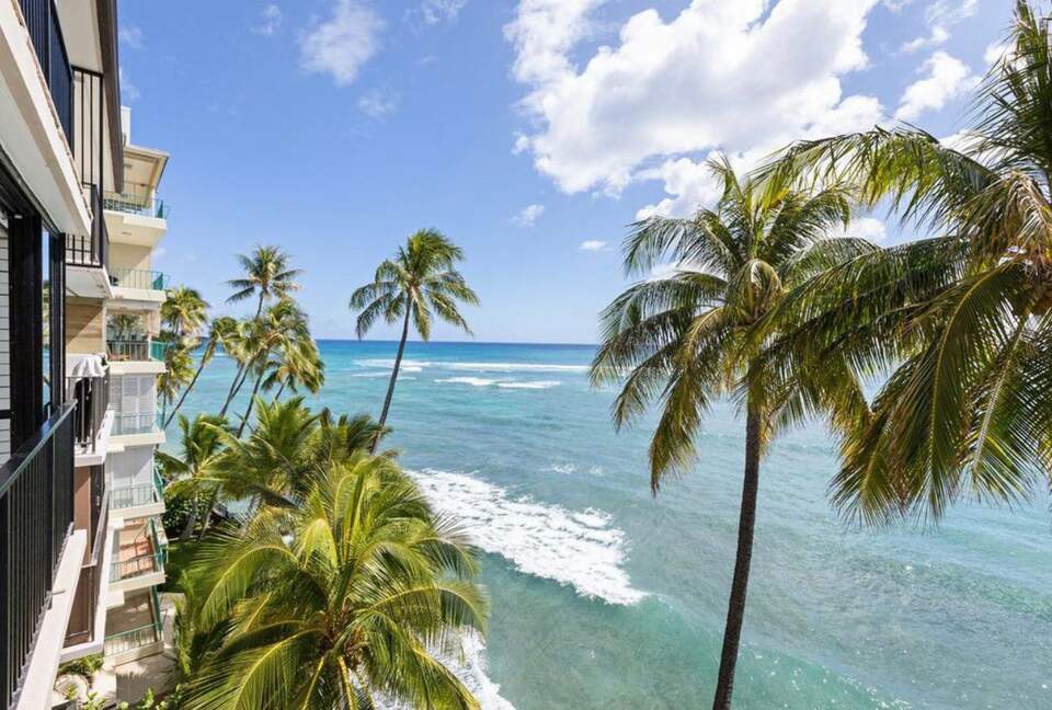 Ocean Front Paradise - Honolulu, Hawaii