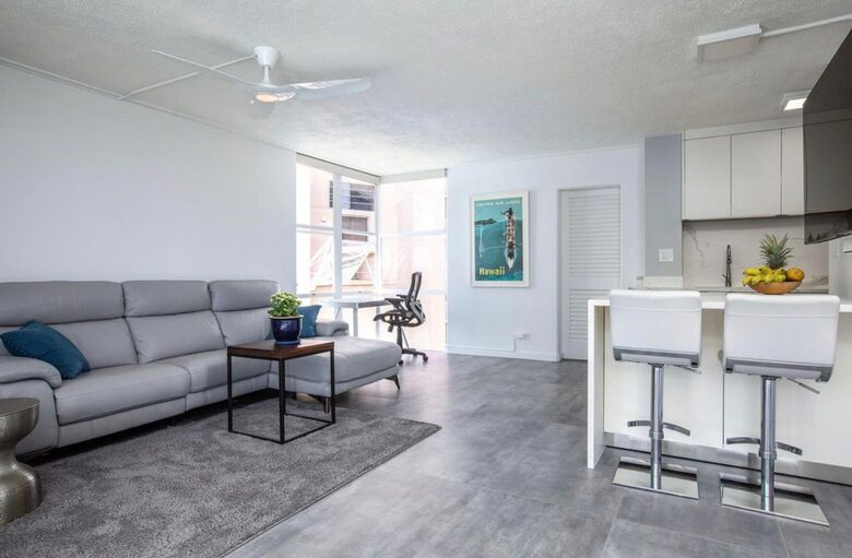 Ocean Front Paradise - Honolulu, Hawaii