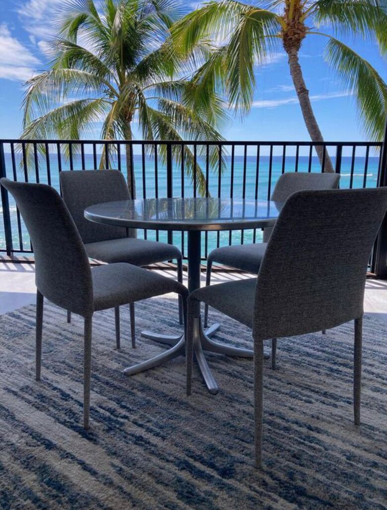 Ocean Front Paradise - Honolulu, Hawaii