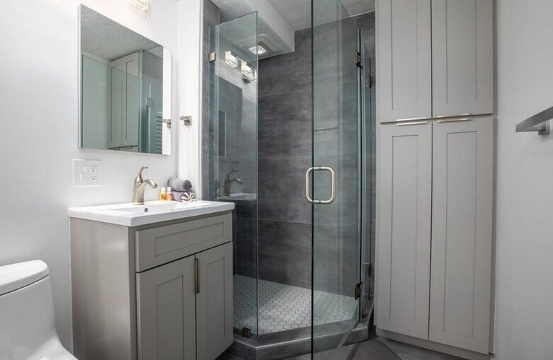 Ocean Front Paradise - Honolulu, Hawaii