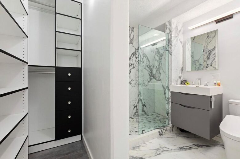 Ocean Front Paradise - Honolulu, Hawaii