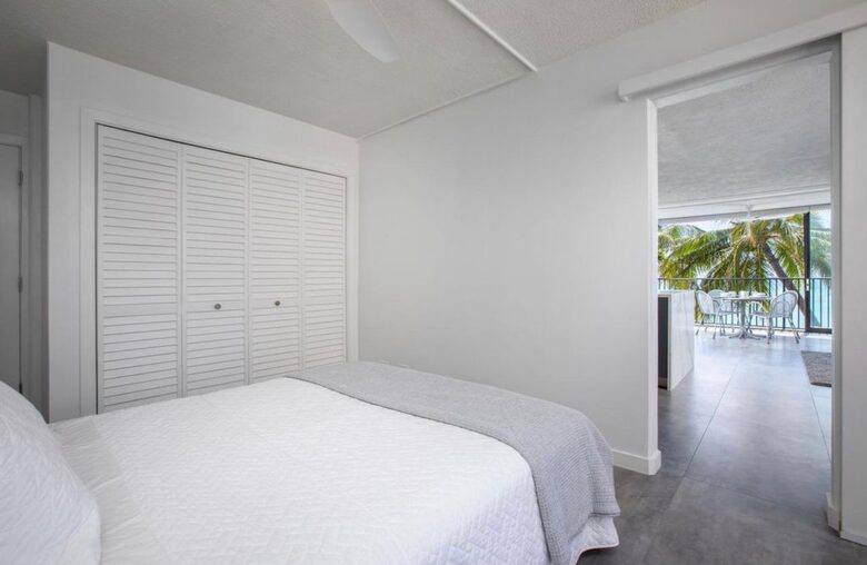 Ocean Front Paradise - Honolulu, Hawaii