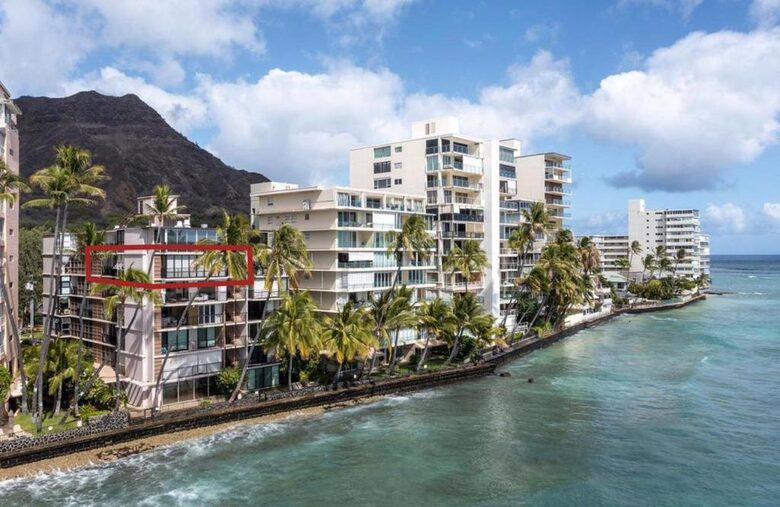 Ocean Front Paradise - Honolulu, Hawaii