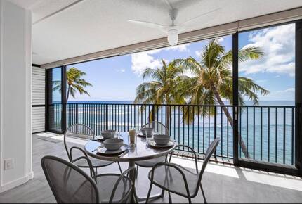 Ocean Front Paradise - Honolulu, Hawaii