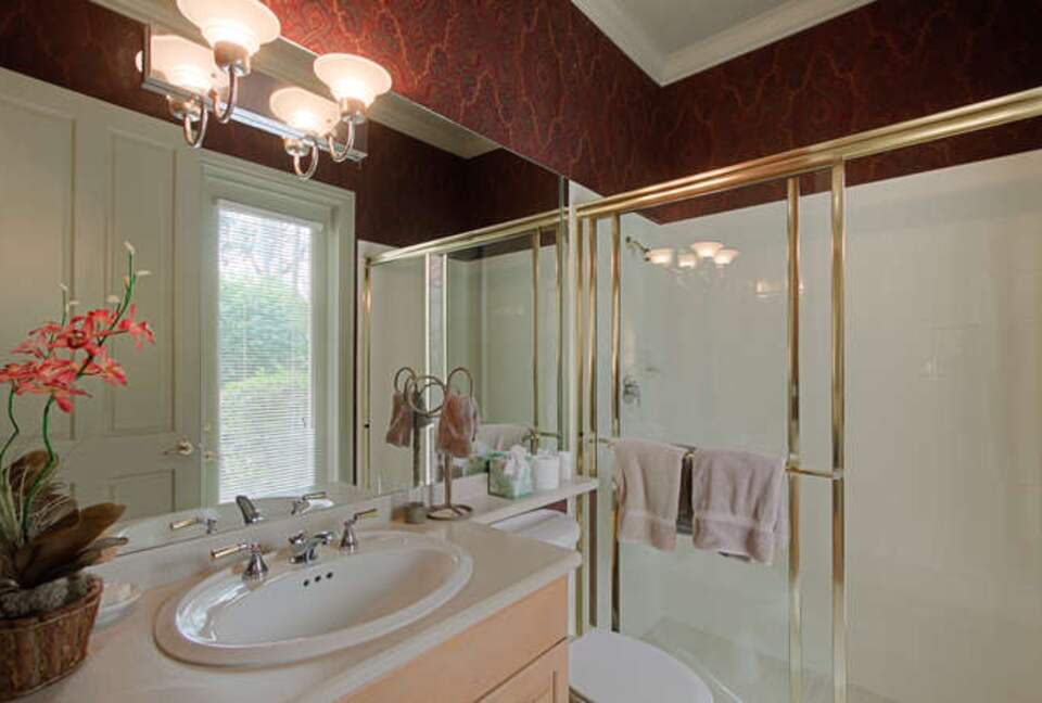 Sanibel Retreat on a Resort Island | Private country club golf course - Sanibel, Florida