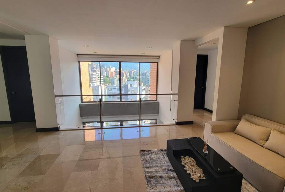 Spectacular 2-Story Penthouse in the Golden Mile sector of Poblado, Medellin - Medellín, Colombia