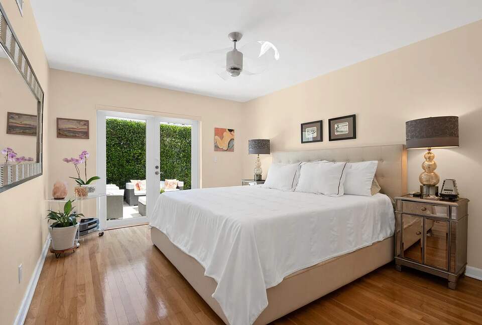 Warm West Palm Oasis with Heated Pool just off Intercoastal - West Palm Beach, Florida