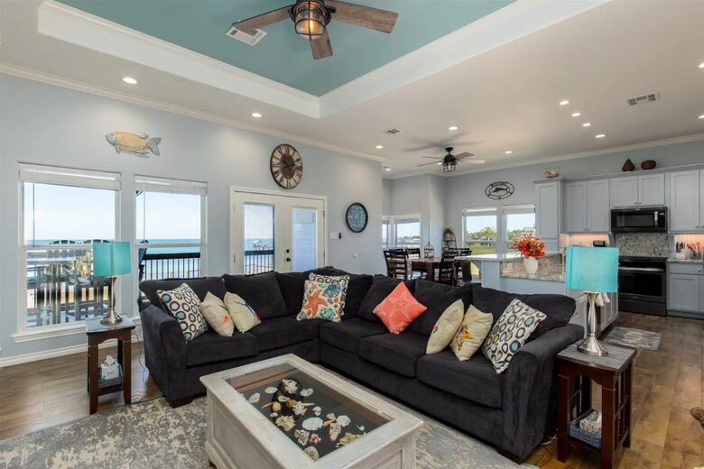 Tequila Sunset | With private pier and hot tub - Rockport, Texas