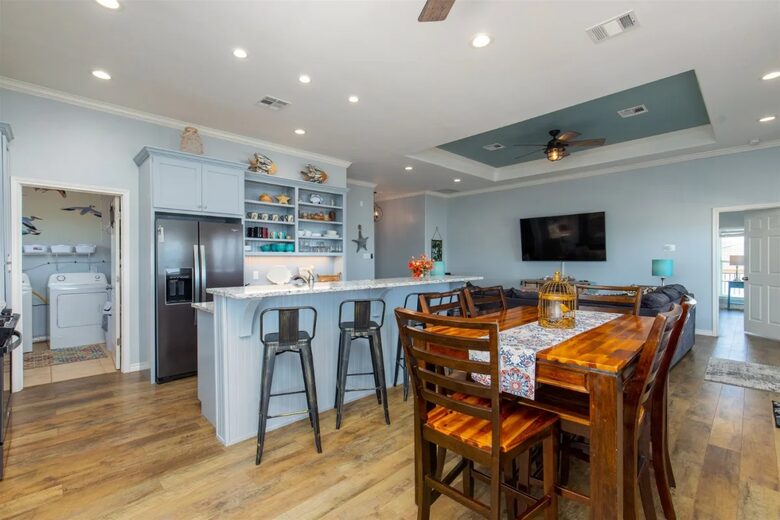 Tequila Sunset | With private pier and hot tub - Rockport, Texas