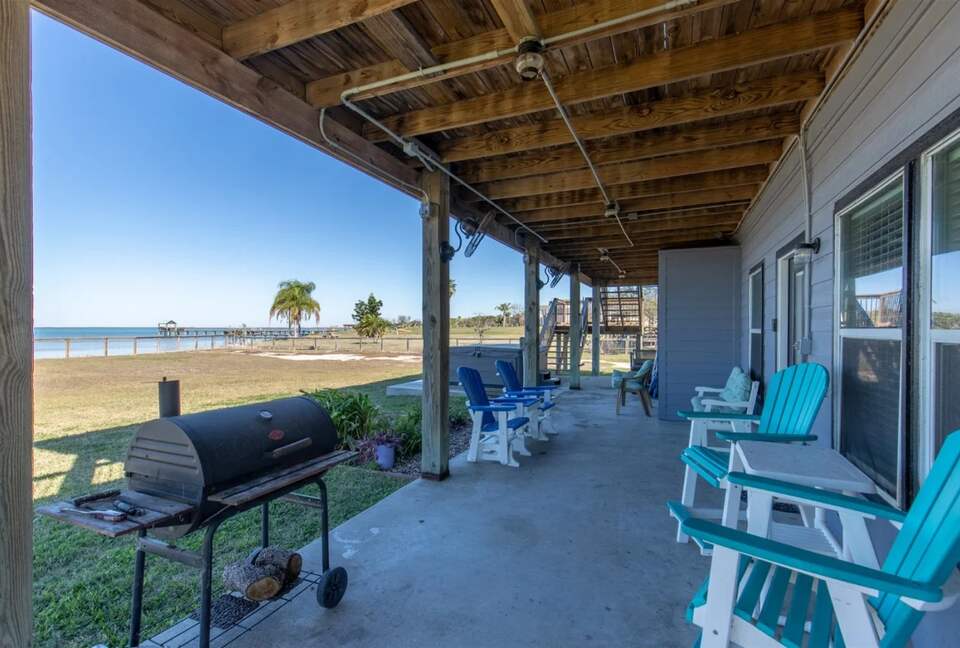 Tequila Sunset | With private pier and hot tub - Rockport, Texas