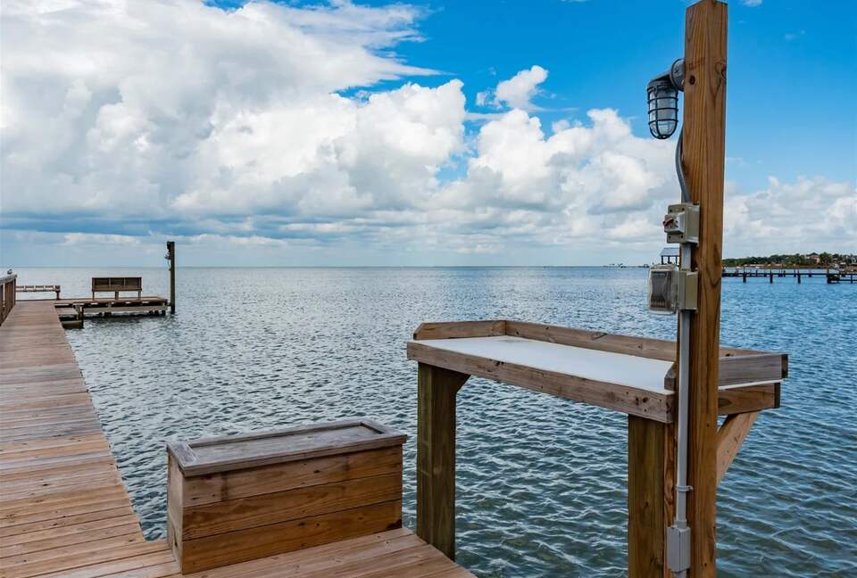 Tequila Sunset | With private pier and hot tub - Rockport, Texas