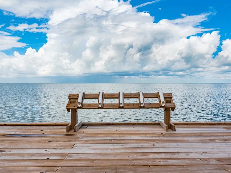 Tequila Sunset | With private pier and hot tub - Rockport, Texas