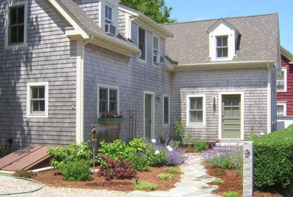 The Mary Alden | Charming New England Getaway - Provincetown, Massachusetts