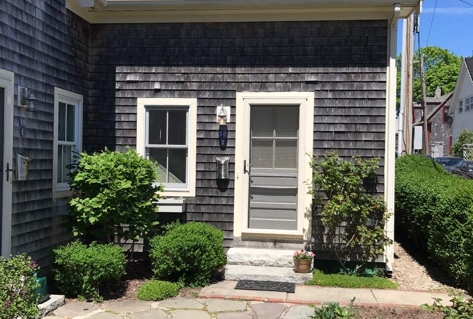 The Mary Alden | Charming New England Getaway - Provincetown, Massachusetts