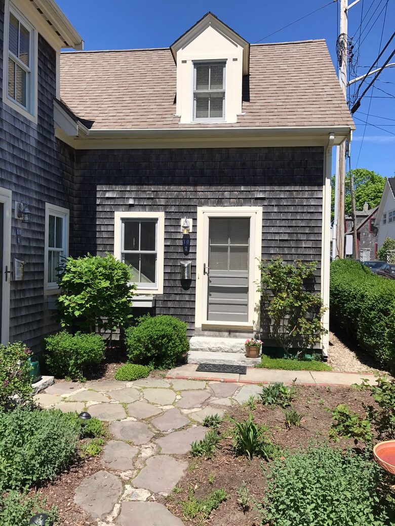 The Mary Alden | Charming New England Getaway - Provincetown, Massachusetts