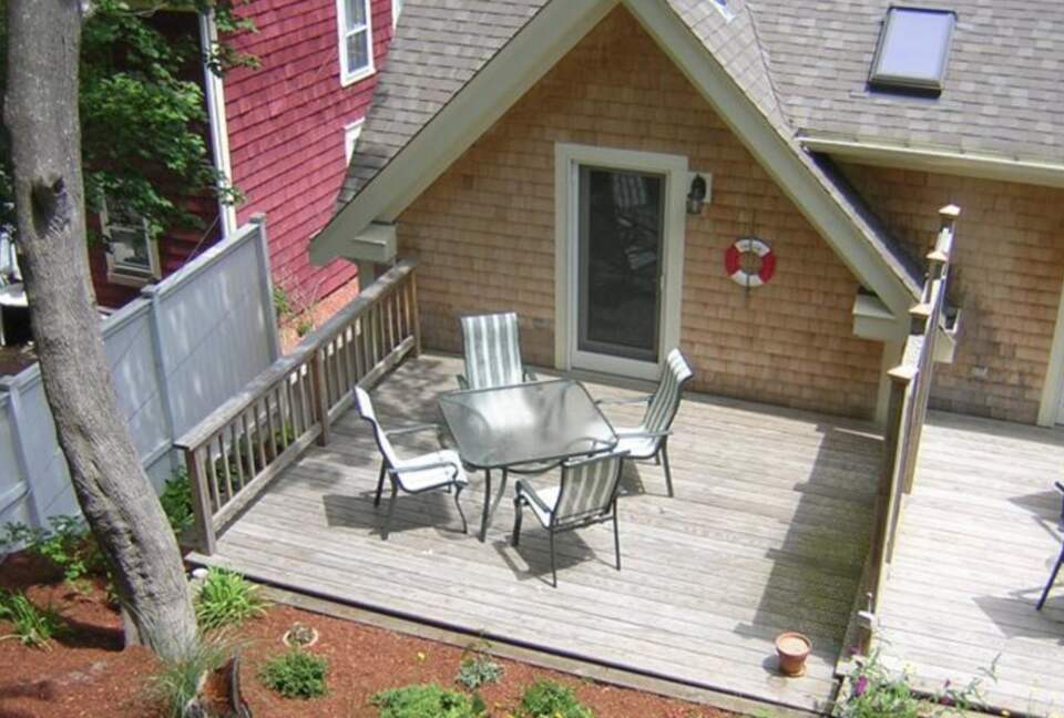 The Mary Alden | Charming New England Getaway - Provincetown, Massachusetts