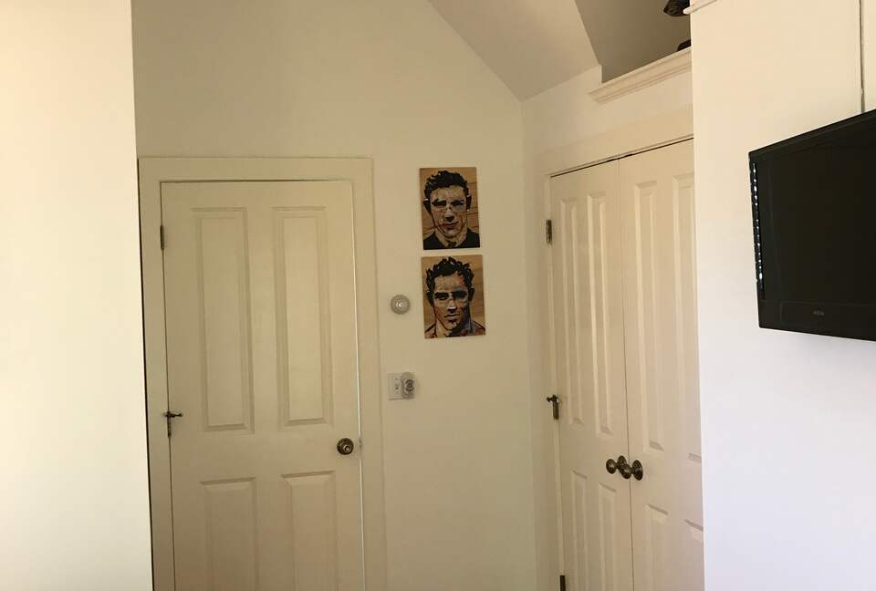 The Mary Alden | Charming New England Getaway - Provincetown, Massachusetts