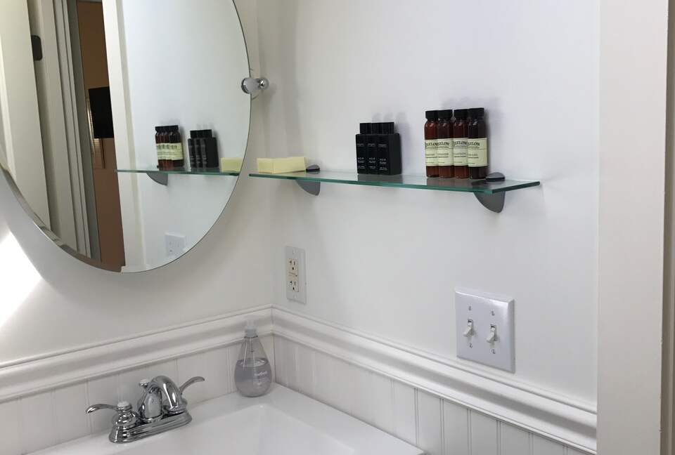 The Mary Alden | Charming New England Getaway - Provincetown, Massachusetts