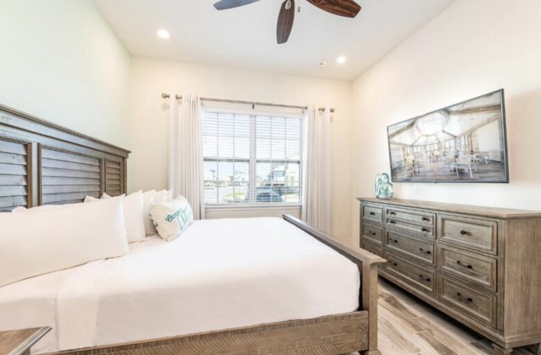 Margaritaville Retreat | Large home with Private Pool at Margaritaville near Disney - Kissimmee, Florida