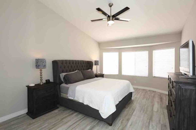 Scottsdale Home with a home office & private pool - Scottsdale, Arizona