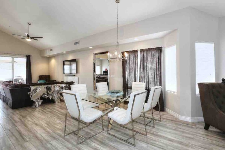 Scottsdale Home with a home office & private pool - Scottsdale, Arizona