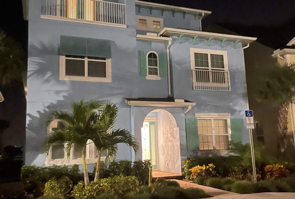 Margaritaville Retreat | Large home with Private Pool at Margaritaville near Disney - Kissimmee, Florida