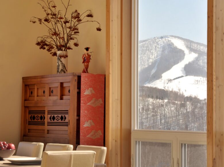 Aroha - Rusutsu, Japan