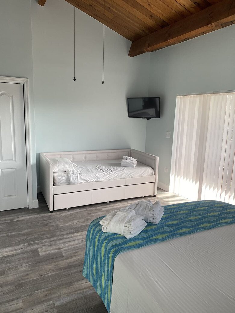 Florida Bay Club | Key Largo 2 Bedroom Apartment - Key Largo, Florida