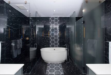 FIN | Three Bedroom Single Level Residence | International Property Award Winner - George Town, Cayman Islands